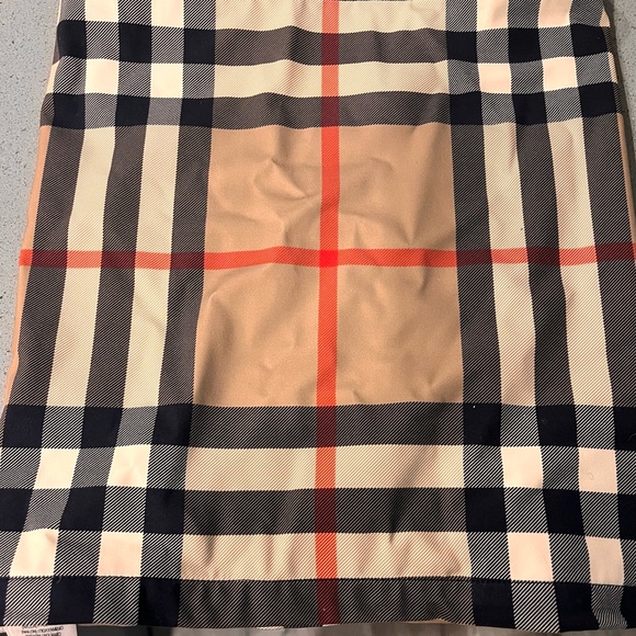 Burberry neck warmer size m/l - Picture 3 of 3
